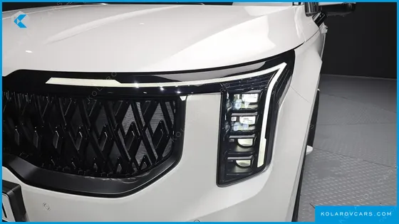 KIA CARNIVAL DIESEL 9-SEATER NOBLESSE