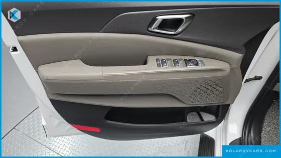 KIA CARNIVAL DIESEL 9-SEATER NOBLESSE