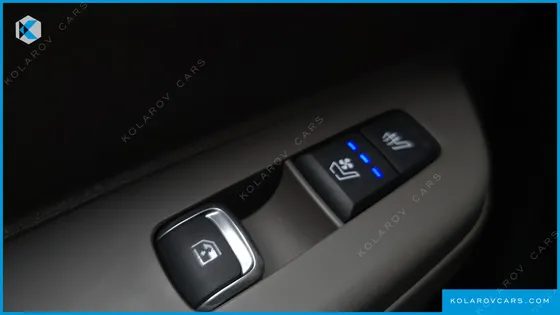 KIA CARNIVAL DIESEL 9-SEATER NOBLESSE