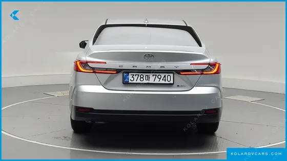 TOYOTA CAMRY 2.5 XLE HYBRID