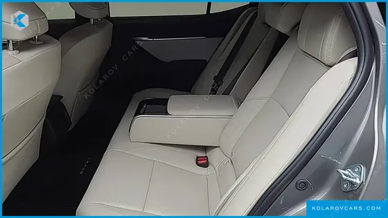 TOYOTA CAMRY 2.5 XLE PREMIUM HYBRID