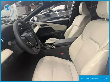 TOYOTA CAMRY 2.5 XLE HYBRID
