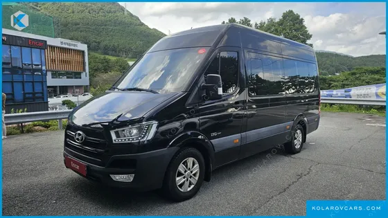 HYUNDAI SOLATI 15-SEATER