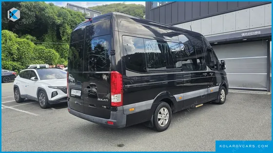 HYUNDAI SOLATI 15-SEATER