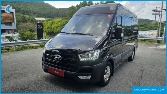 HYUNDAI SOLATI 15-SEATER