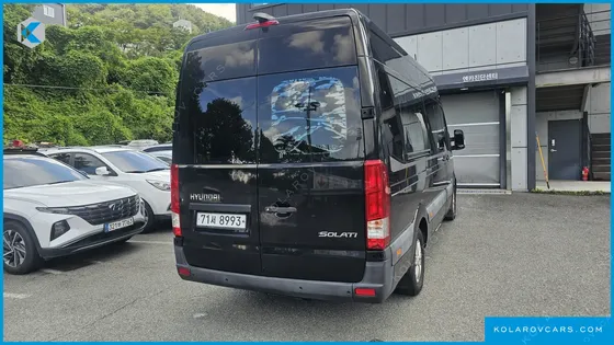 HYUNDAI SOLATI 15-SEATER