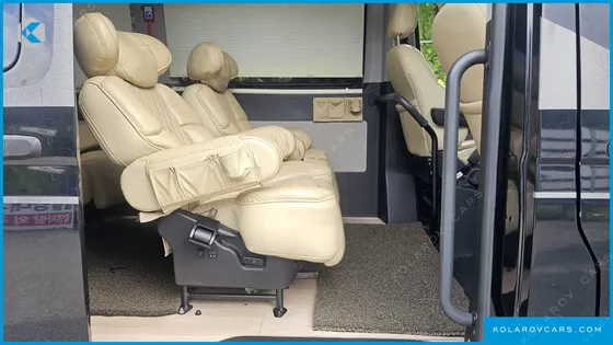 HYUNDAI SOLATI 15-SEATER