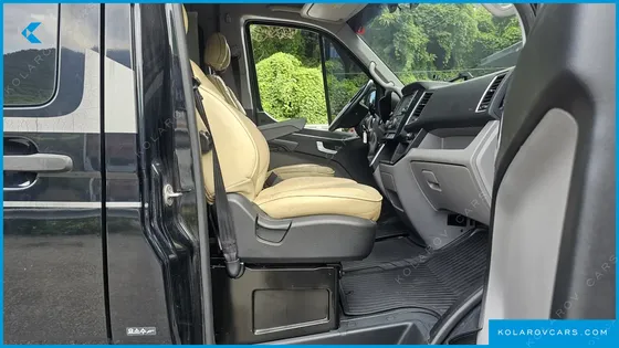 HYUNDAI SOLATI 15-SEATER