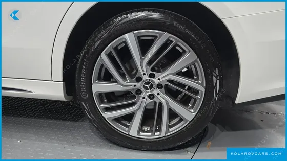 MERCEDES E-CLASS E220D 4MATIC EXCLUSIVE