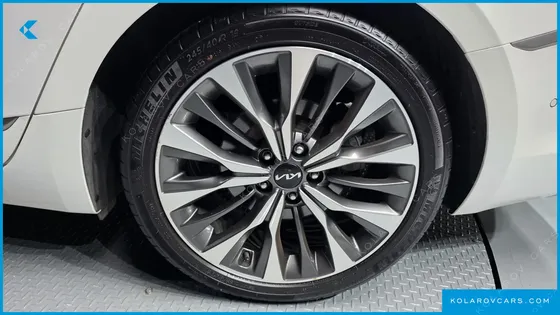 KIA K8 2.5 GASOLINE 2WD