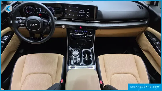 KIA CARNIVAL GASOLINE 9-SEATER NOBLESSE