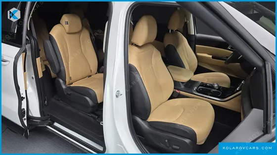 KIA CARNIVAL GASOLINE 9-SEATER NOBLESSE