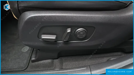KIA CARNIVAL GASOLINE 9-SEATER NOBLESSE