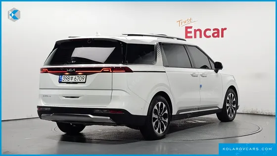 KIA CARNIVAL GASOLINE 9-SEATER SIGNATURE