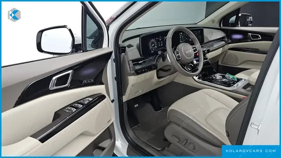 KIA CARNIVAL GASOLINE 9-SEATER SIGNATURE