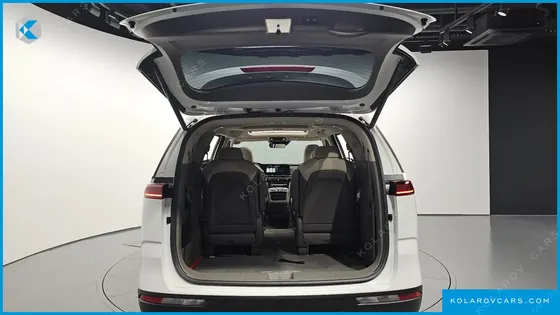 KIA CARNIVAL GASOLINE 9-SEATER SIGNATURE
