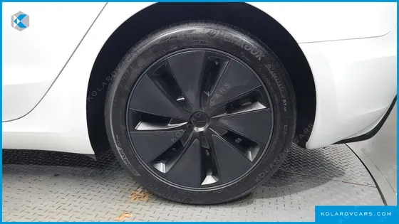 TESLA MODEL 3 RWD
