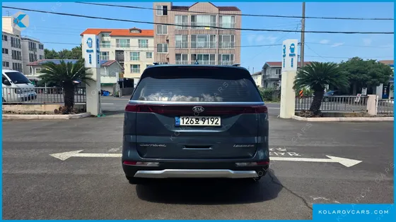 KIA CARNIVAL GASOLINE 7-SEATER SIGNATURE