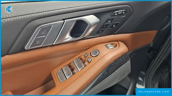 BMW X7 XDRIVE 30D DESIGN PURE EXCELLENT 6-SEATER