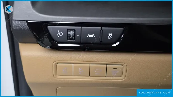 KIA CARNIVAL DIESEL 7-SEATER SIGNATURE