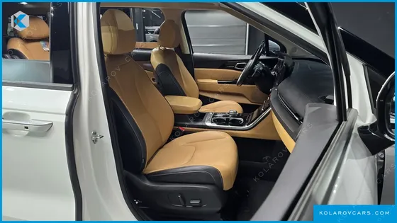 KIA CARNIVAL 7-SEATER SIGNATURE