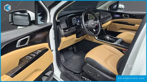 KIA CARNIVAL 7-SEATER SIGNATURE