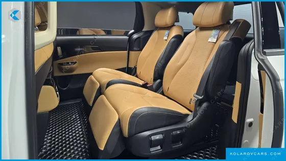 KIA CARNIVAL 7-SEATER SIGNATURE