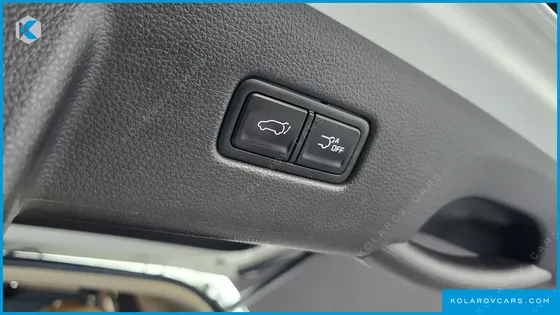 KIA CARNIVAL 7-SEATER SIGNATURE