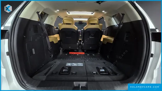KIA CARNIVAL 7-SEATER SIGNATURE