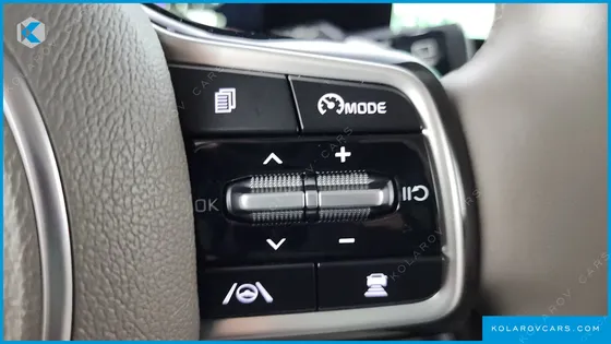 KIA CARNIVAL DIESEL 7-SEATER HI-LIMOUSINE