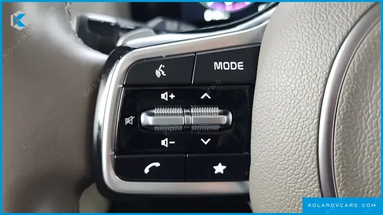 KIA CARNIVAL DIESEL 7-SEATER HI-LIMOUSINE