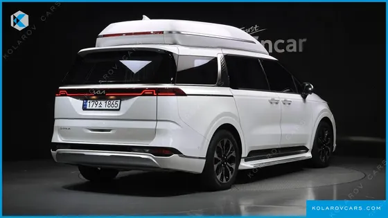 KIA CARNIVAL DIESEL 7-SEATER HI-LIMOUSINE