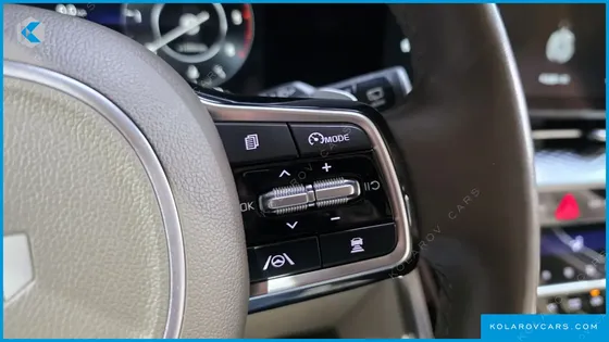 KIA CARNIVAL DIESEL 7-SEATER HI-LIMOUSINE
