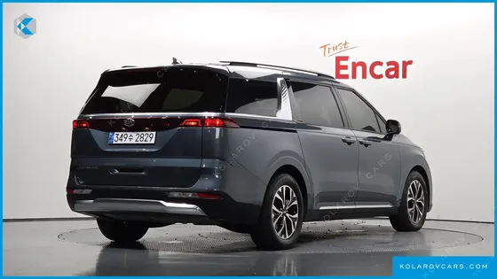 KIA CARNIVAL DIESEL 9-SEATER NOBLESSE