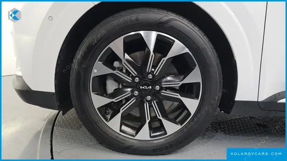 KIA CARNIVAL DIESEL 9-SEATER NOBLESSE