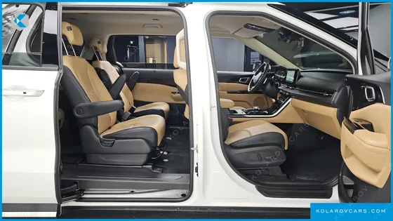 KIA CARNIVAL DIESEL 9-SEATER NOBLESSE