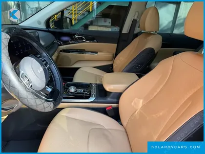 KIA CARNIVAL DIESEL 7-SEATER SIGNATURE