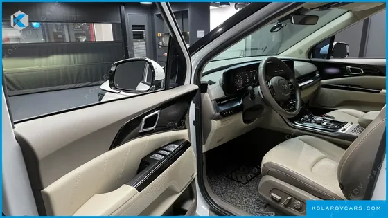 KIA CARNIVAL DIESEL 9-SEATER HI-LIMOUSINE