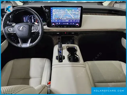 LEXUS LM 500H ROYAL