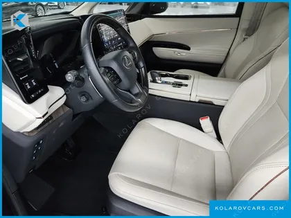 LEXUS LM 500H ROYAL