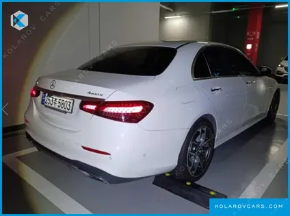 MERCEDES E-CLASS E220D 4MATIC AMG LINE