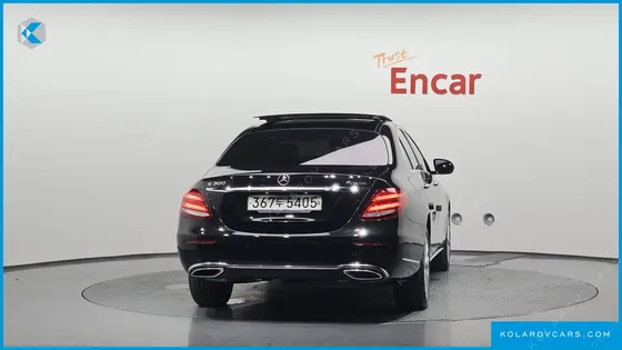 MERCEDES E-CLASS E300 4MATIC EXCLUSIVE