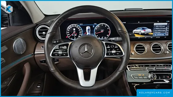 MERCEDES E-CLASS E300 4MATIC EXCLUSIVE