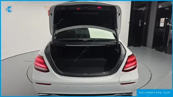 MERCEDES E-CLASS E300E 4MATIC EXCLUSIVE