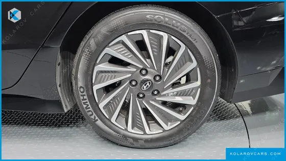 HYUNDAI SONATA EXCLUSIVE