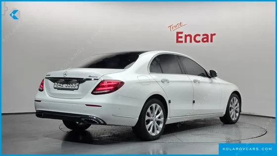 MERCEDES E-CLASS E220D 4MATIC EXCLUSIVE