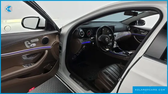 MERCEDES E-CLASS E220D 4MATIC EXCLUSIVE