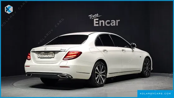 MERCEDES E-CLASS E300E 4MATIC EXCLUSIVE