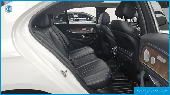MERCEDES E-CLASS E300E 4MATIC EXCLUSIVE