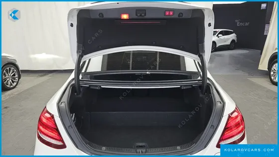 MERCEDES E-CLASS E300E 4MATIC EXCLUSIVE